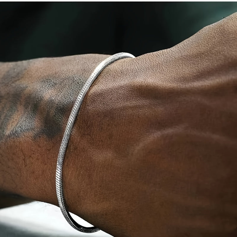 Stylish Men's Stainless Steel Bracelet - Fashion-Forward, No Plating