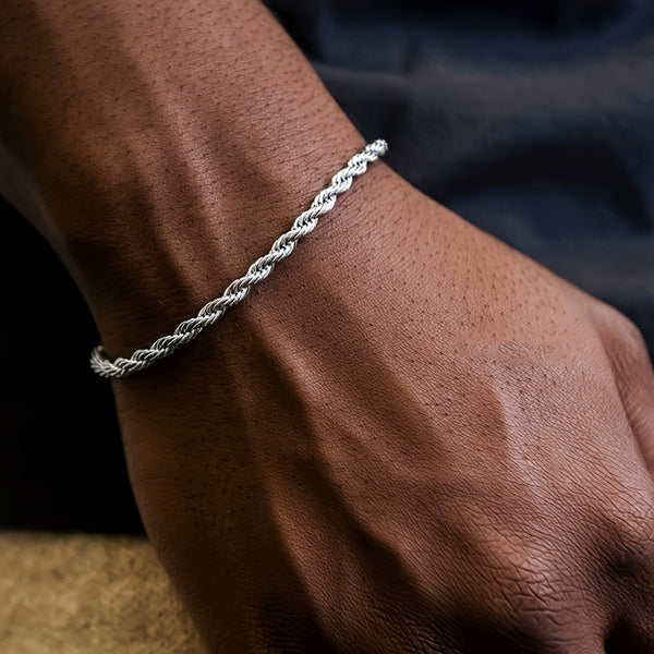 A Stylish Woven Bracelet That Exudes Elegance And Luxury With A Touch Of Hip-hop Style, Perfect For Wearing To Daily Parties And Music Festivals.