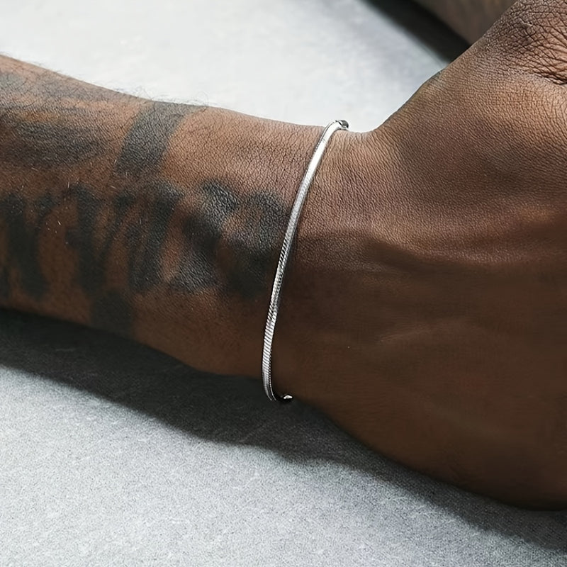 Stylish Men's Stainless Steel Bracelet - Fashion-Forward, No Plating